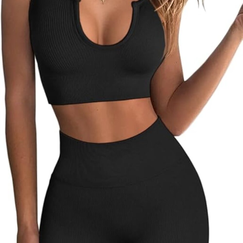 Two Piece Crop Top Workout Set - Black